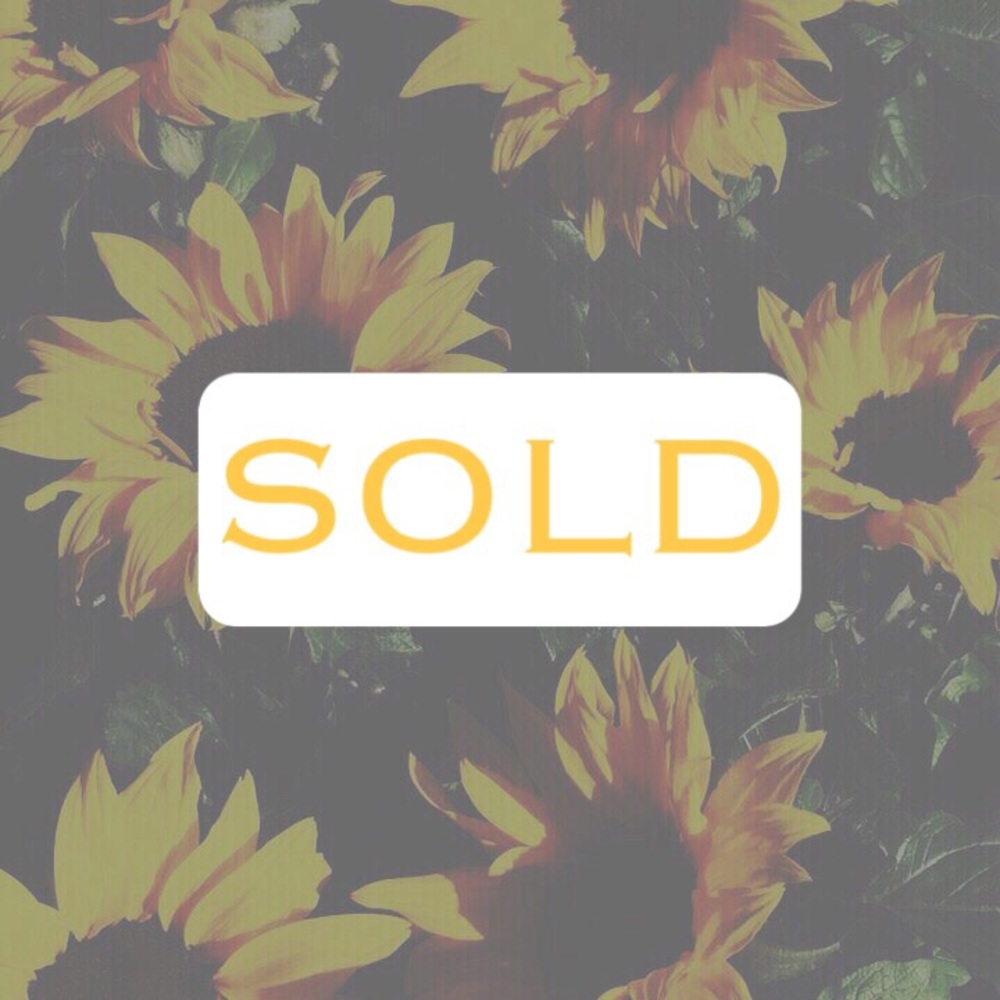 🌻SOLD🌻
